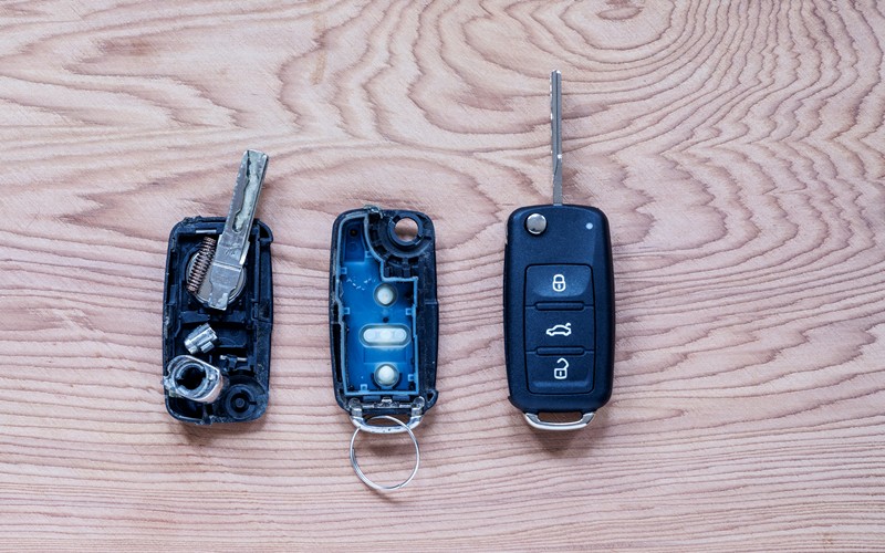 locksmith Broward County services of car key replacment